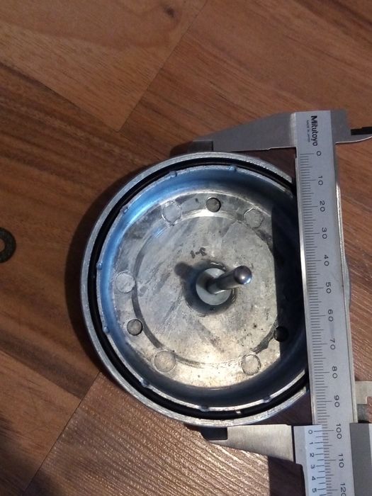 Vând volantă pentru magnetofon Elfa 201-3 Stereo