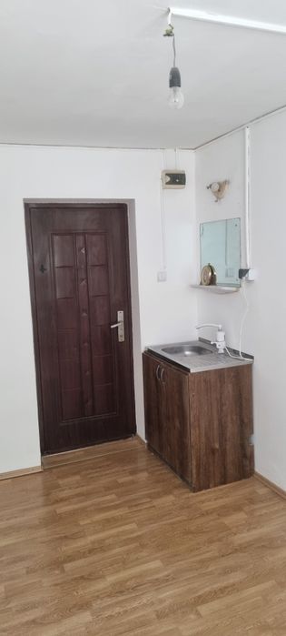 Camera camin, zona Bularga, parter, 10mp, posibilitate baie proprie.