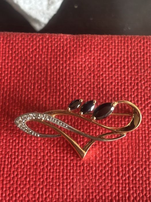 Златна Руска брошка 4.27гр 14к