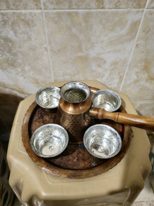 Меден Сервиз за кафе.