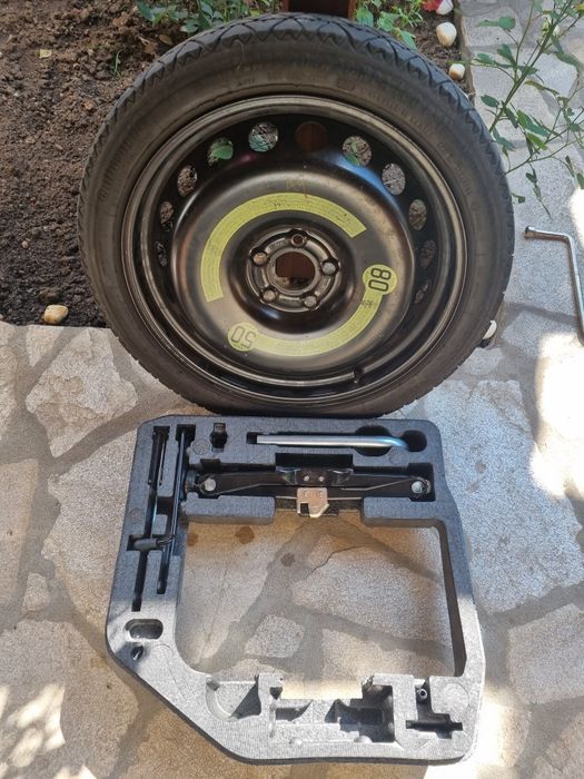 Резервна гума патерица за Audi a4 B8 125/80/19