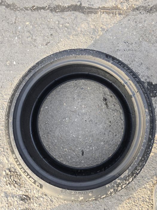 Anvelopa Michelin 265 35 21 vara