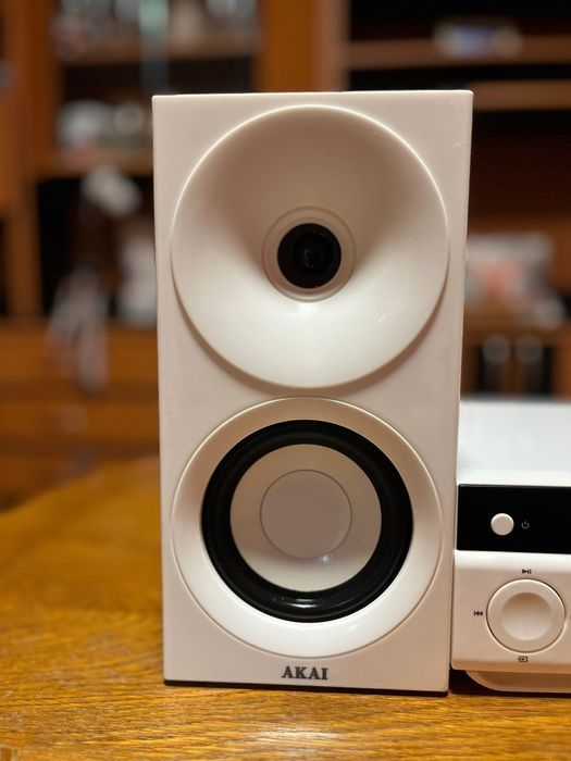 Sistem akai 301 cu bluethooh