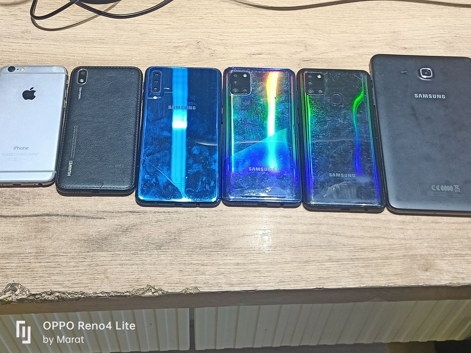 Продам телефоны на запчасти