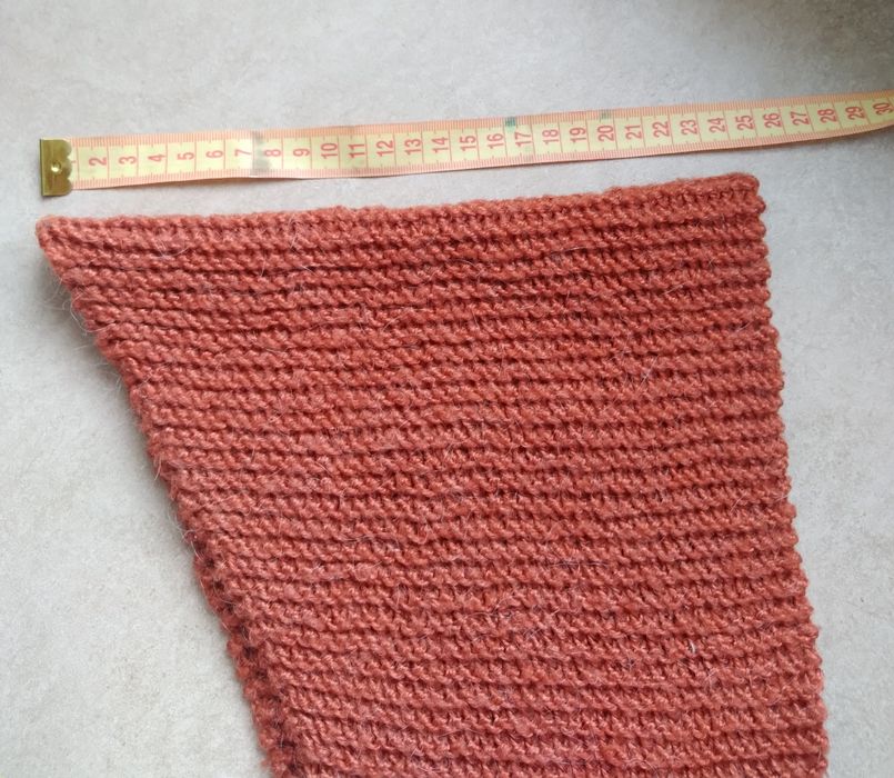 Набор шапка-бини и шарф-бактус