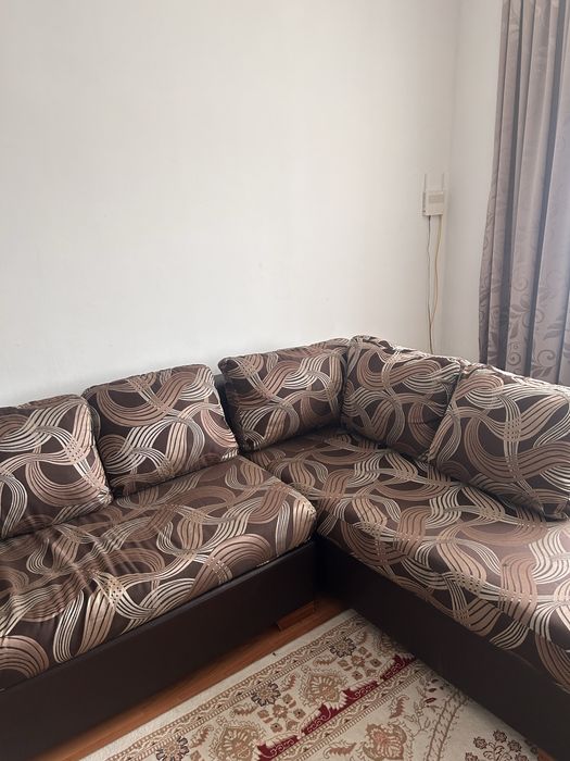 Диван с хорошим состоянием