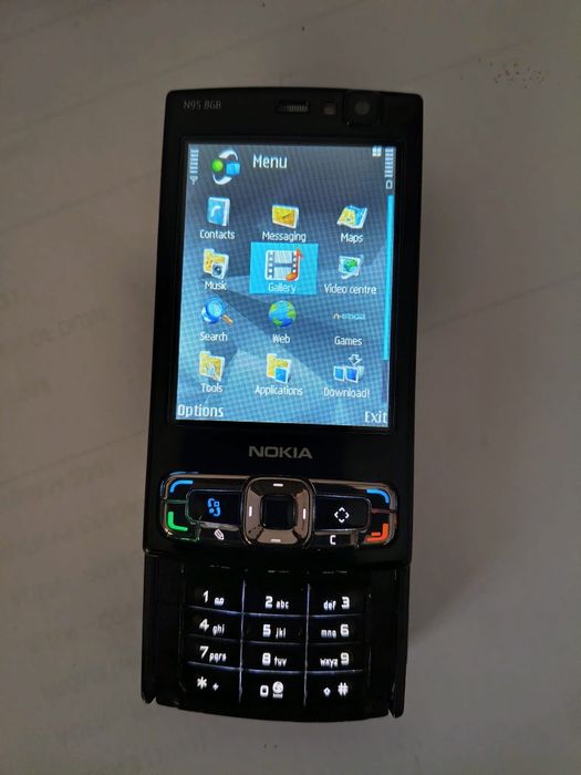 Nokia N95 8GB + accesorii ( liber de rețea,)