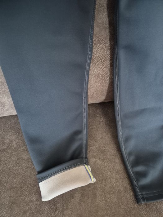 Продам тёплые  лосины на девочку