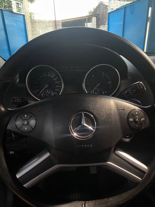 Mercedes-Benz › M › ML 350
