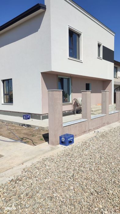 Casă nouă, 4 camere, zonă liniștită