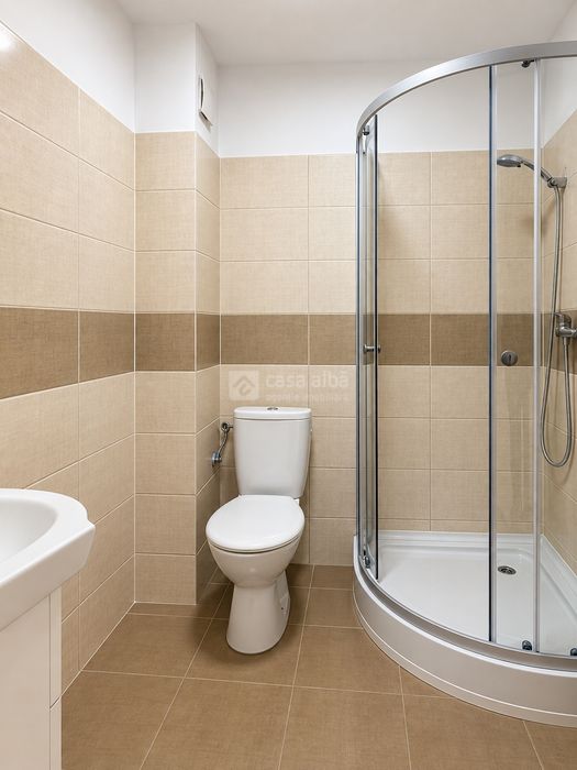 Frumoasa - bd. Poitiers, garsoniera renovata complet, bloc cu lift, LIBERA