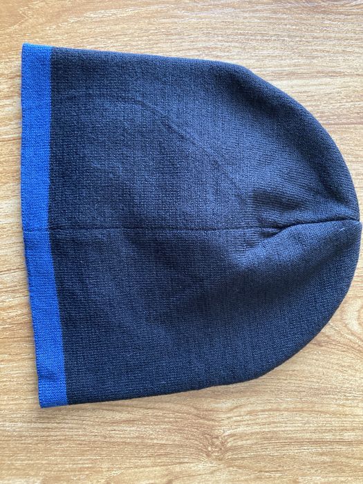 Мъжка оригинална шапка Guess