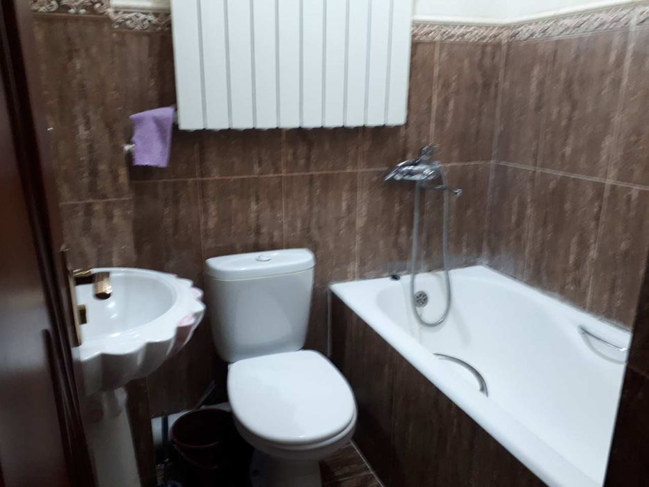 3 xonali kvartira ijaraga beriladi.