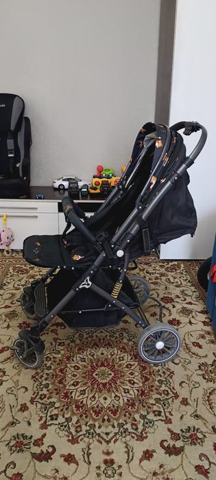 Продам детскую коляску