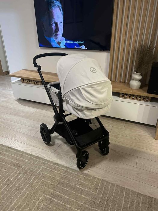 Carucior Cybex EOS 3 in 1