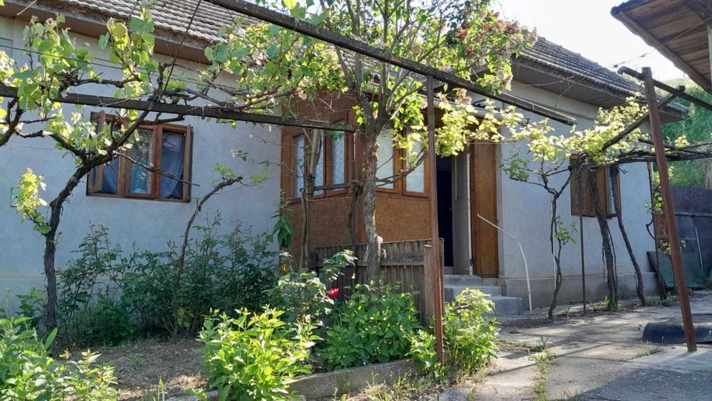 Teren intravilan 2.959 mp cu deschidere la două străzi – Malcoci, Tulcea