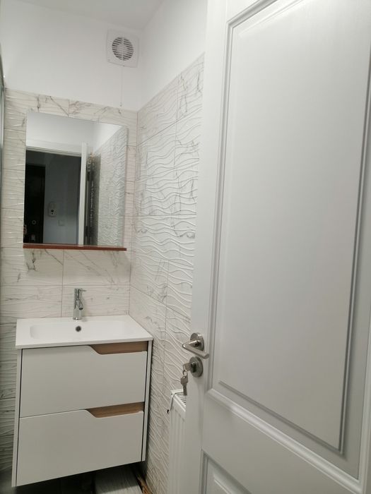 Garsonieră renovată, etaj 2, bloc reabilitat termic