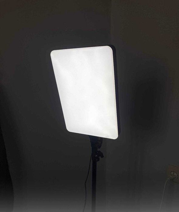 Led осветитель для студии.