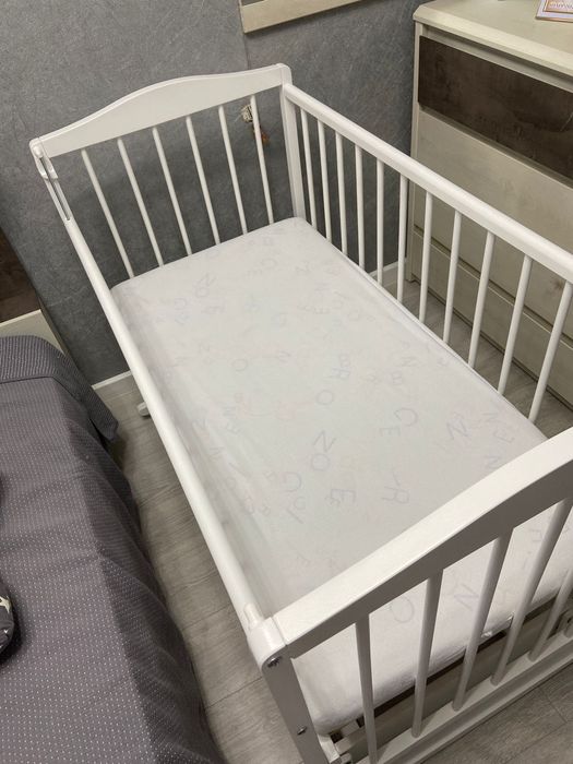 Продам детскую кроватку.