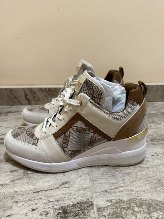 Оригинални нови обувки Michael Kors