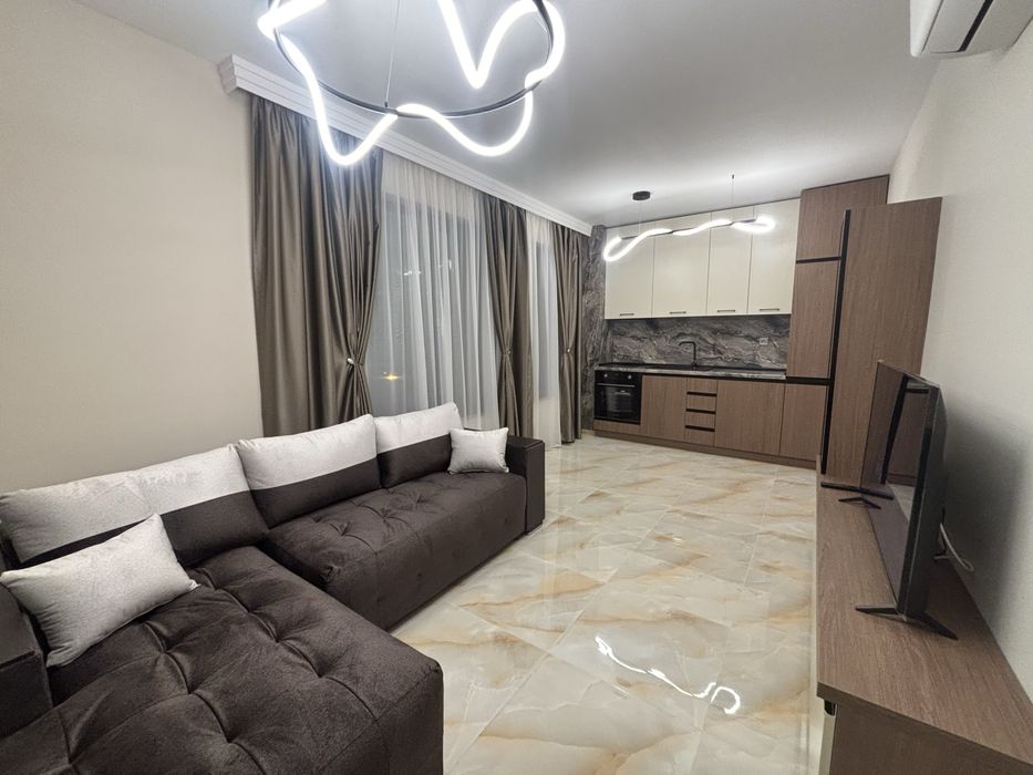 Чисто нов апартамент под наем в Несебър