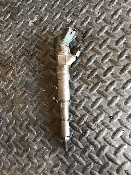 Горивна дюза Bosch за BMW E38 740D (1999) 0445110028