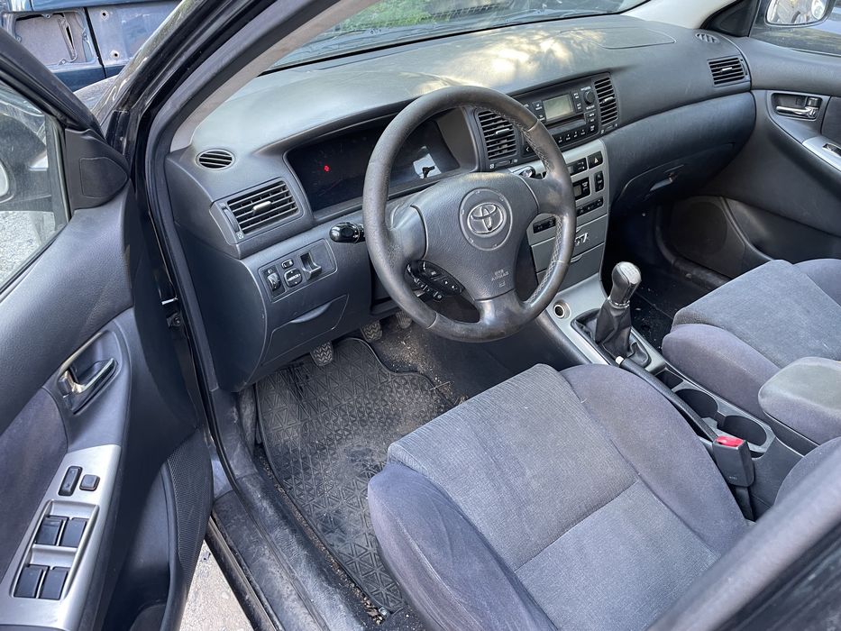 Toyota Corolla 1.4i 16v 97hp 2004г На Части