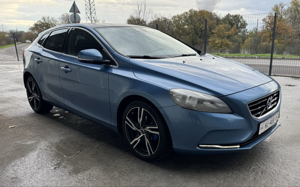 VOLVO V40 2.0 D2 Panorama