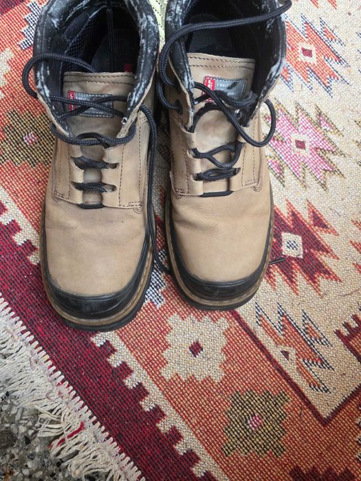 Продавам зимни мъжки обувки Levis