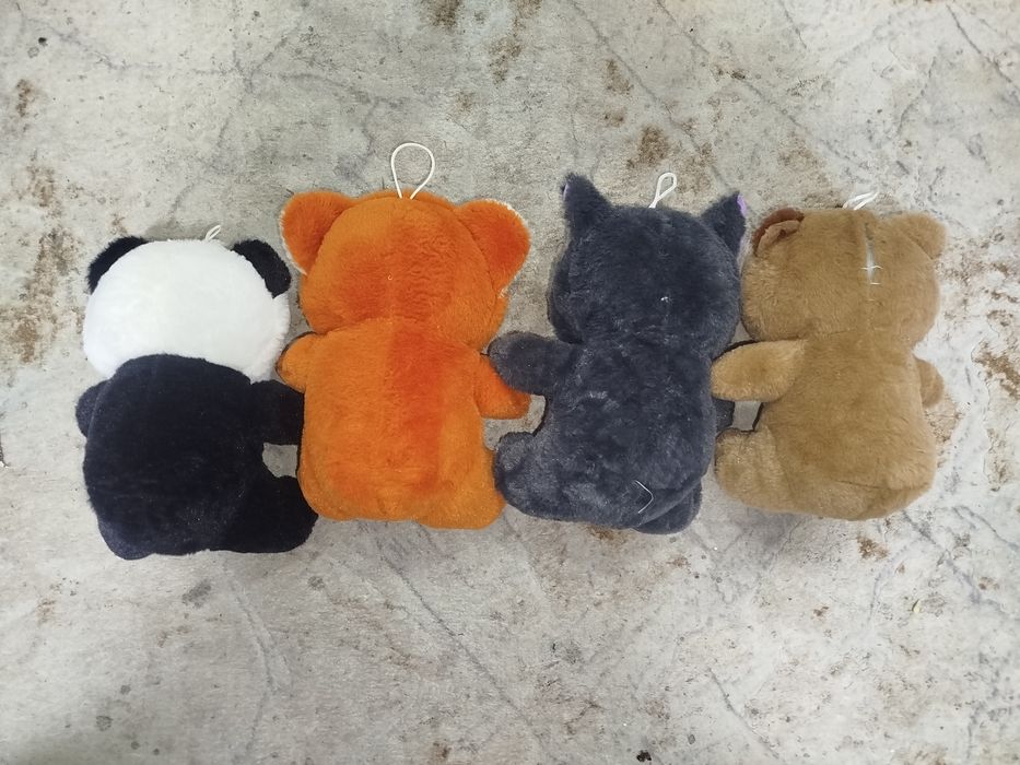 Мягкие плюшевые игрушки,мишки с шапкой в виде животных.