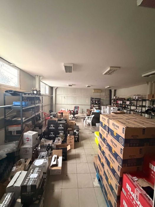 Afacere - Depozit En-Gros De Inchiriat