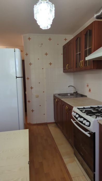 Сдам 4-х ком квартиру