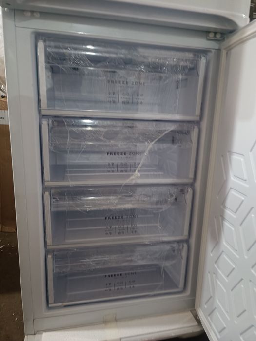 Холодильник Бирюса