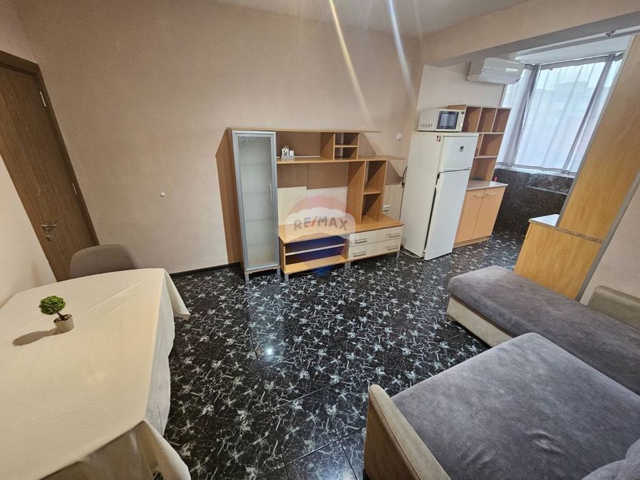 Дава се под наем Двустаен апартамент в Варна, Конфуто - 68 кв.м за 458.49 € - Снимка #2