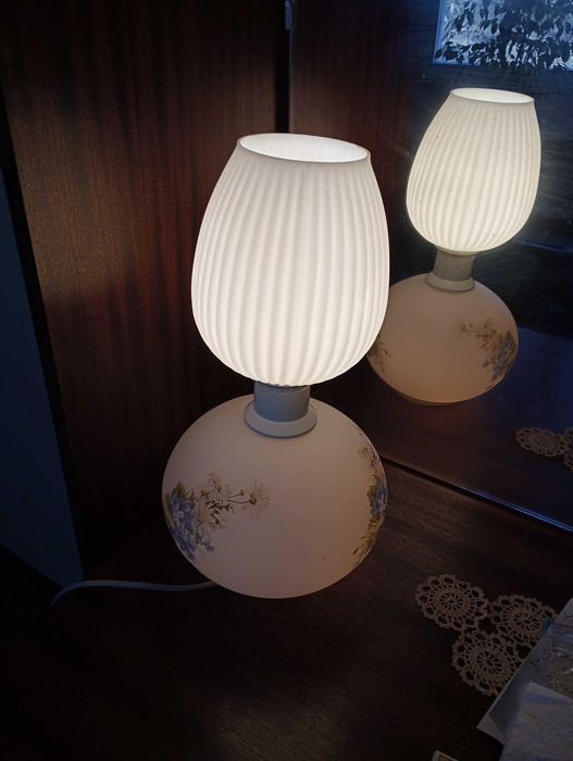 Лот от разнообразни лампи