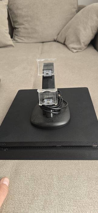 Playstation 4 Slim 1 TB
