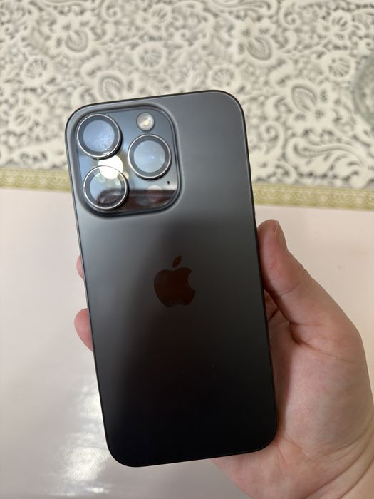 Iphone 15 pro BLACK