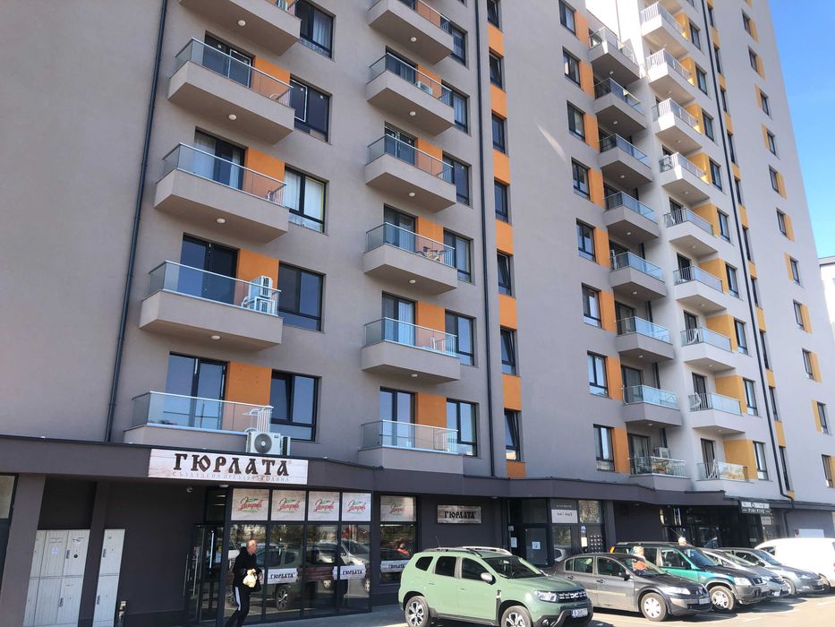 Продава се Двустаен апартамент в Варна, Кайсиева градина - 63 кв.м за 1842 €/кв.м - Снимка #1