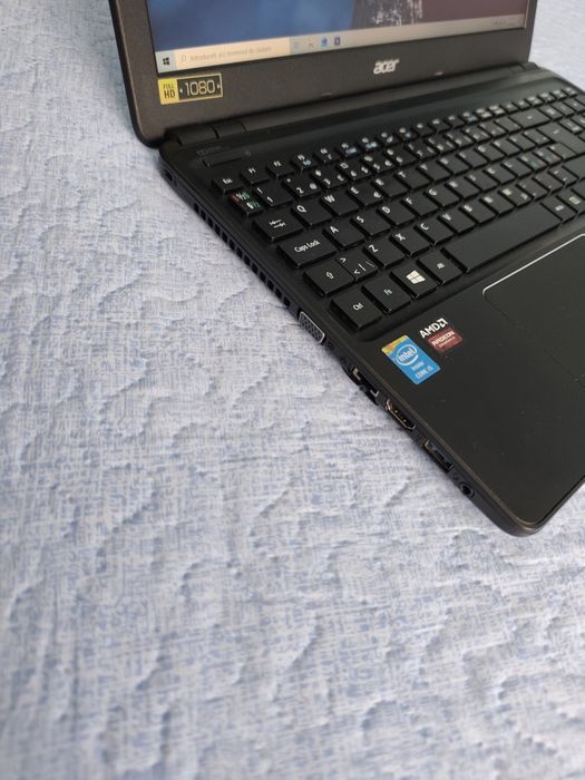 Laptop Acer Aspire 15.6" FHD Cpu i5,Amd Radeon R7 2Gb,Ssd 240Gb,8Gb Ram