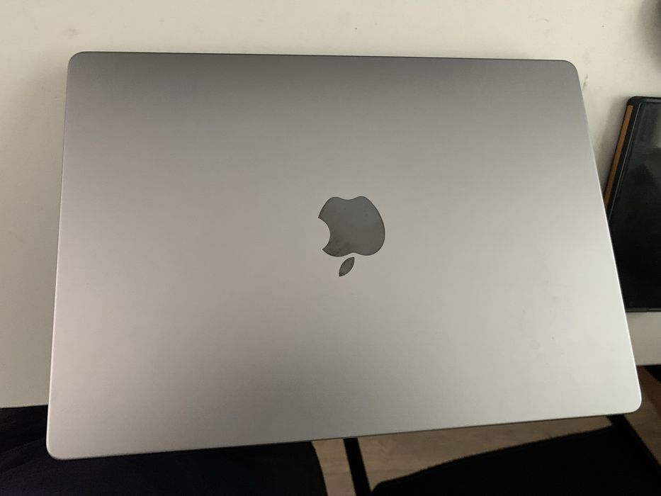 MacBook 14 m1 pro 512gb