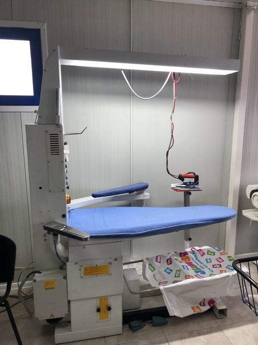 Професионална маса за гладене