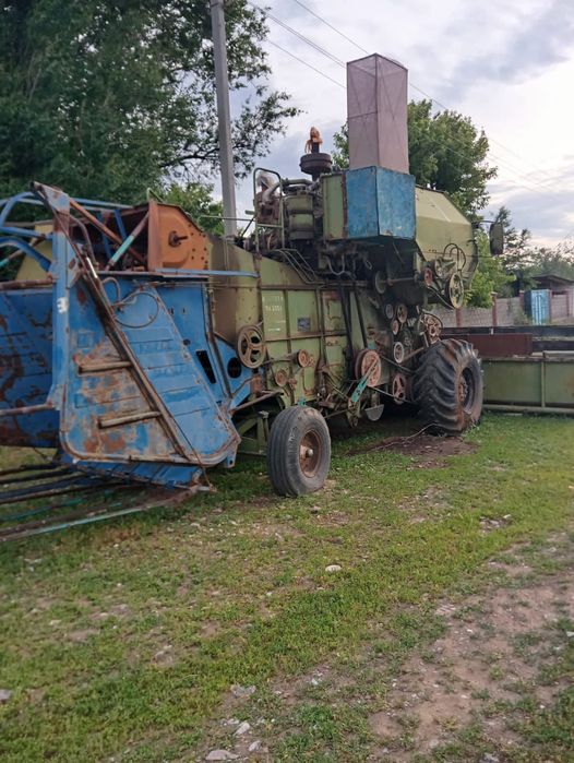 Комбайн сатылады