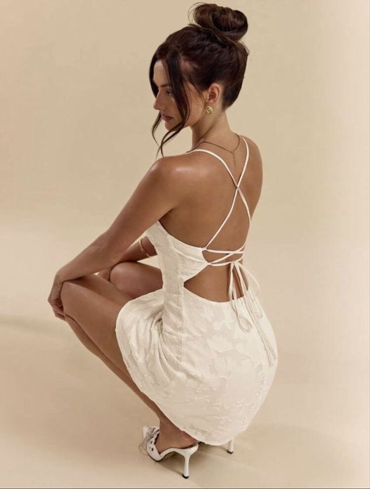 Нежна къса рокличка