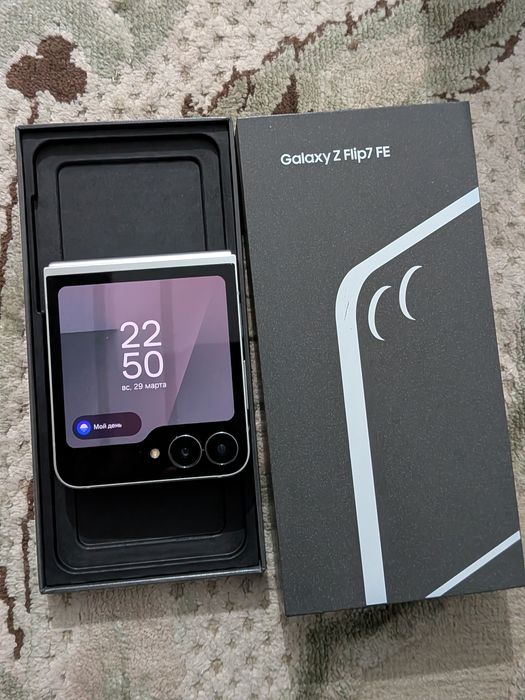 Самсунг Флип 7фе 256гб