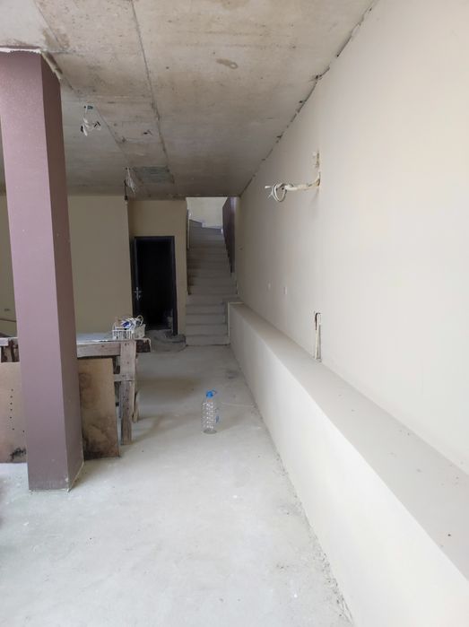 Дава се под наем Офис в Бургас, Възраждане - 192 кв.м за 105000 € - Снимка #4