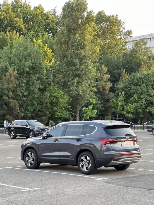 Hyunday Santa Fe 34000 km 2023 год