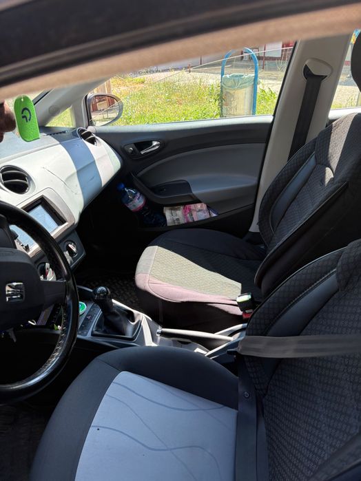 Продавам Seat Ibiza
