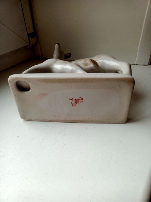 Продам фарфоровую статуэтку СССР.