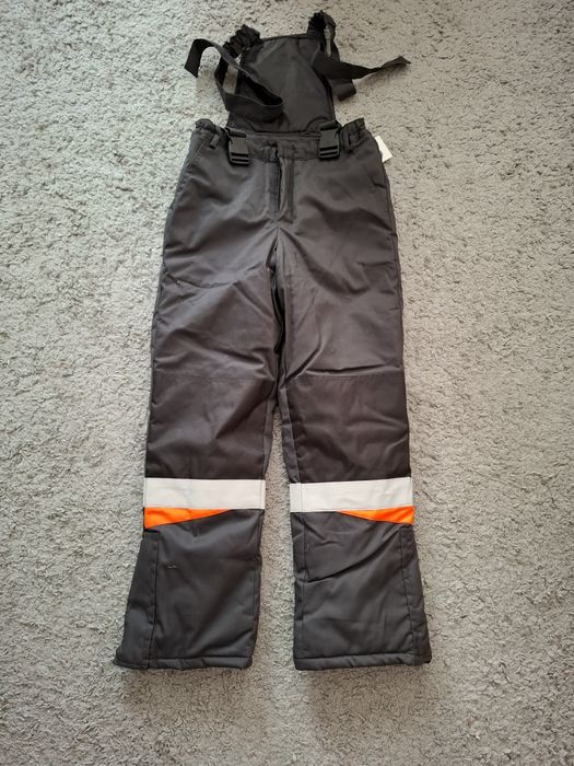 Продам новую зимнию спец одежду