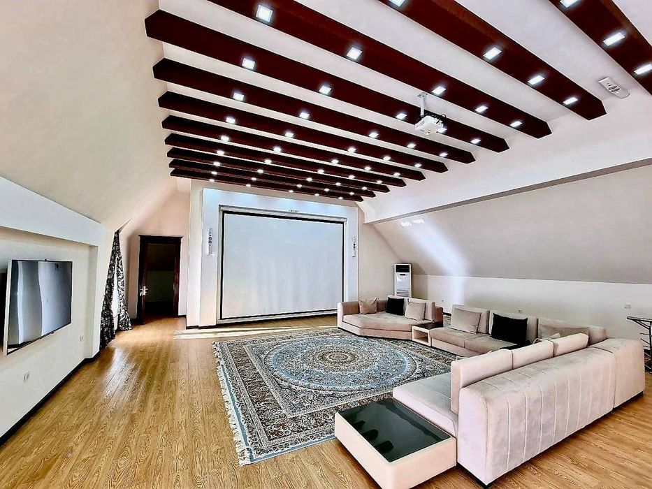 Продается евро дом 9 комнат, 9 соток на Никитина